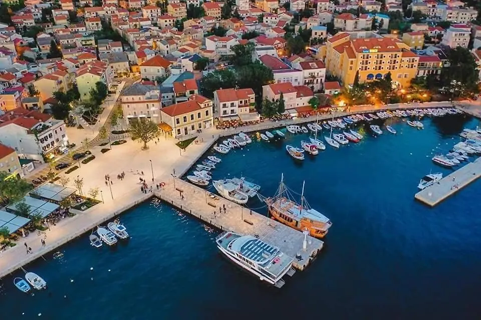 Apartments Adriatic 3 Selce