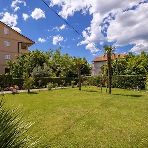  Apartment App Blue,
